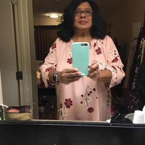 Meet your Posher, Denise